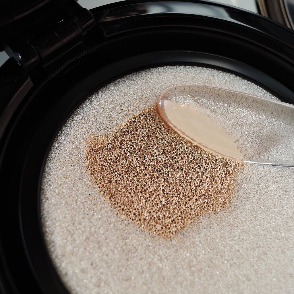 マジックスノークッションブラック 3.0/APRILSKIN/クッションファンデーションを使ったクチコミ(2枚目)