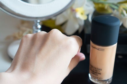 スタジオフィックス フルイッド SPF 15/M・A・C/リキッドファンデーションを使ったクチコミ(3枚目)