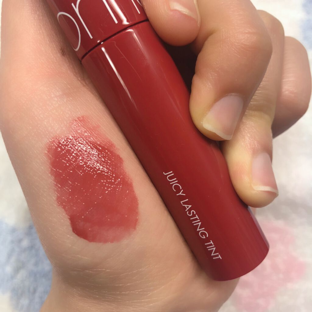 ジューシーラスティングティント/rom&nd/リップティントを使ったクチコミ（3枚目）