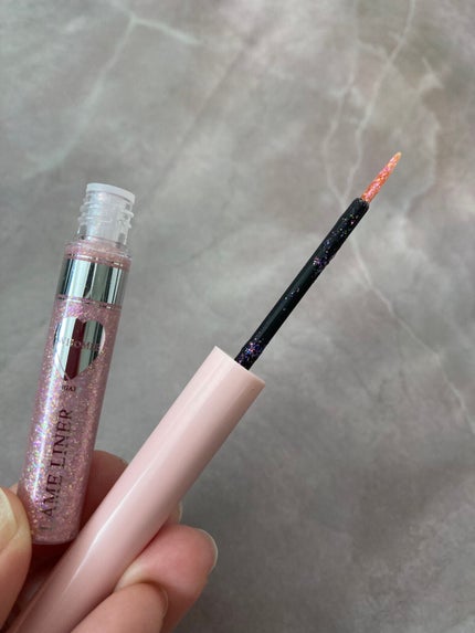 フーミー キララメライナー/WHOMEE/リキッドアイシャドウを使ったクチコミ(4枚目)