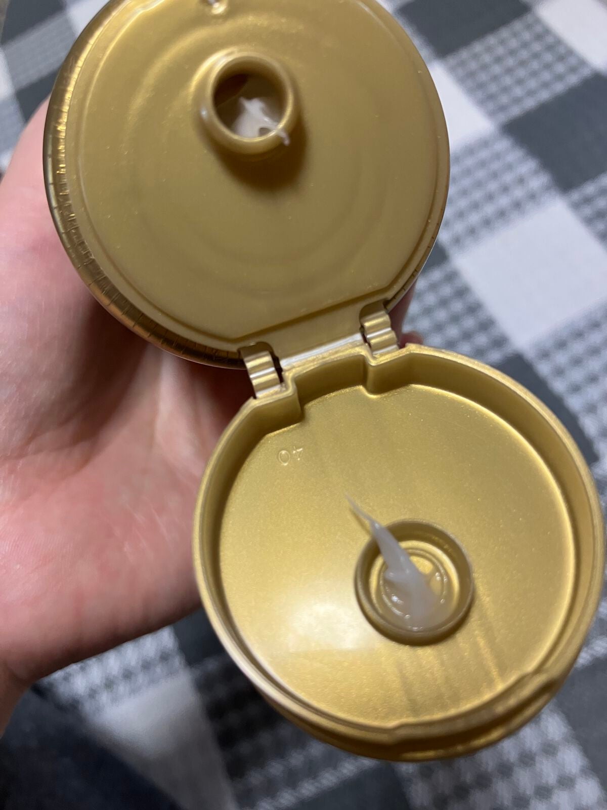 THE BEAUTY 髪のキメ美容プレミアムトリートメント<モイストリペアプレミアム>/エッセンシャル/洗い流すヘアトリートメントを使ったクチコミ(3枚目)