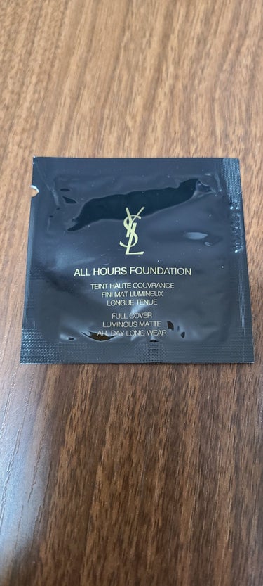 YVES SAINT LAURENT BEAUTE オールアワーズ リキッドのクチコミ「#YVES SAINT LAURENT BEAUTE
#オールアワーズ リキッド
#LN4 や.....」（3枚目）