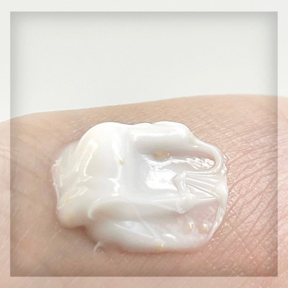 シューマジゴールド糸リフティングクリーム+EMS美顔器/MEDITHERAPY/フェイスクリームを使ったクチコミ(3枚目)