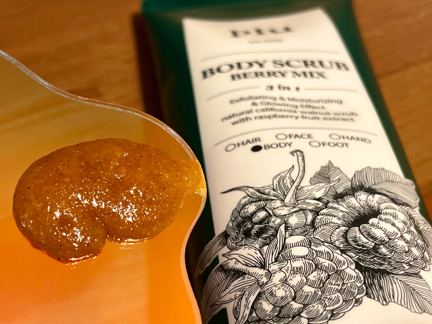 オリジナルボディスクラブ ベリーミックス/plu/ボディスクラブを使ったクチコミ(2枚目)