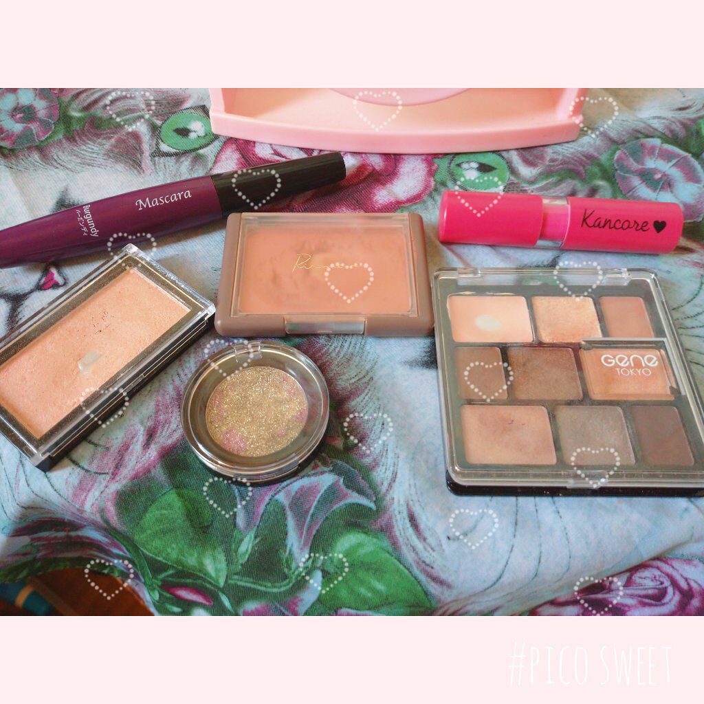 URGLAM　SPARKLE EYESHADOW 03/U R GLAM/単色アイシャドウを使ったクチコミ（2枚目）