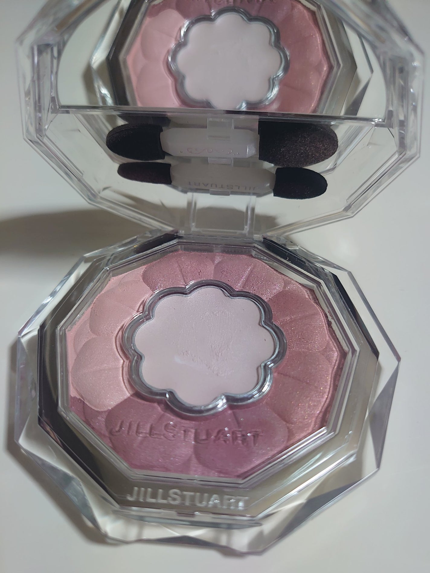 ジルスチュアート ブルームクチュール アイズ/JILL STUART/アイシャドウパレットを使ったクチコミ(1枚目)