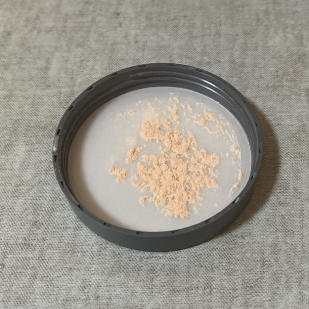 チャコット フィニッシングパウダー モイスト/チャコット・コスメティクス/ルースパウダーを使ったクチコミ（2枚目）