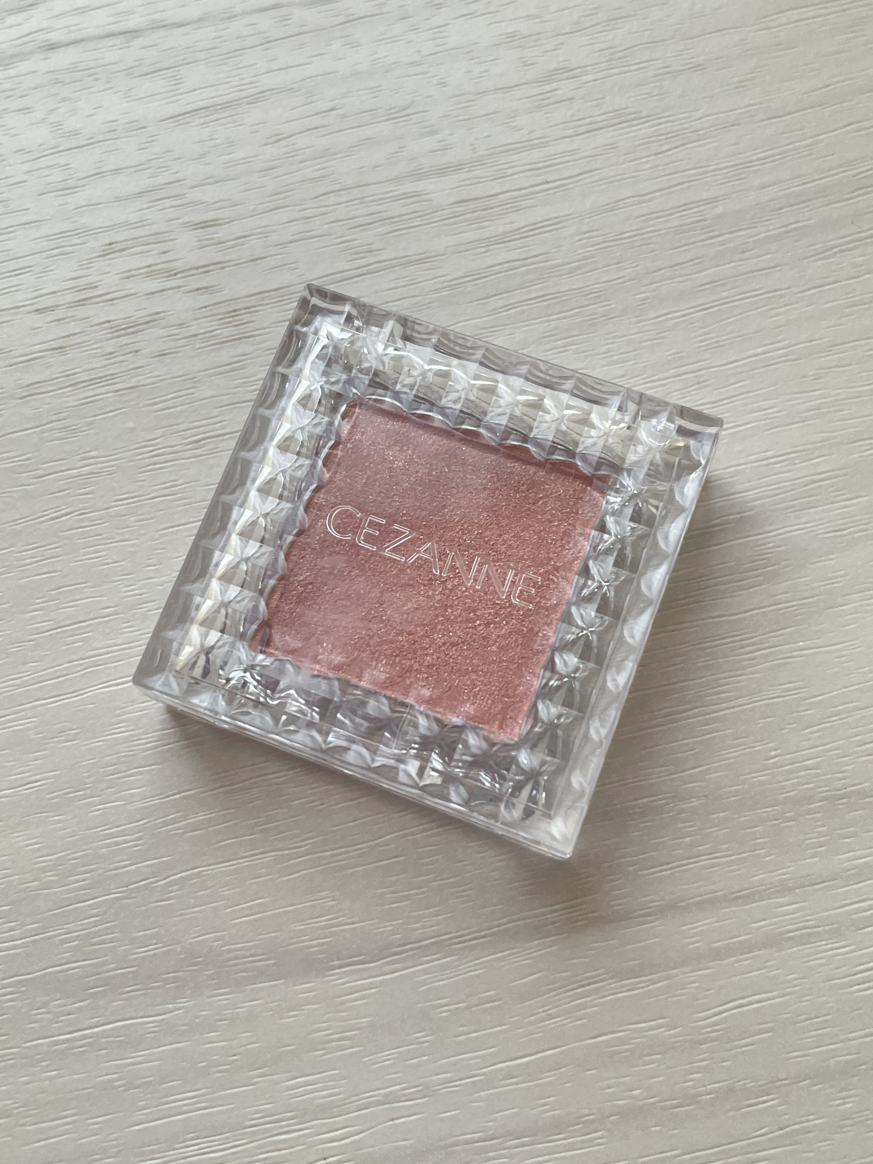 シングルカラーアイシャドウ/CEZANNE/単色アイシャドウを使ったクチコミ（1枚目）
