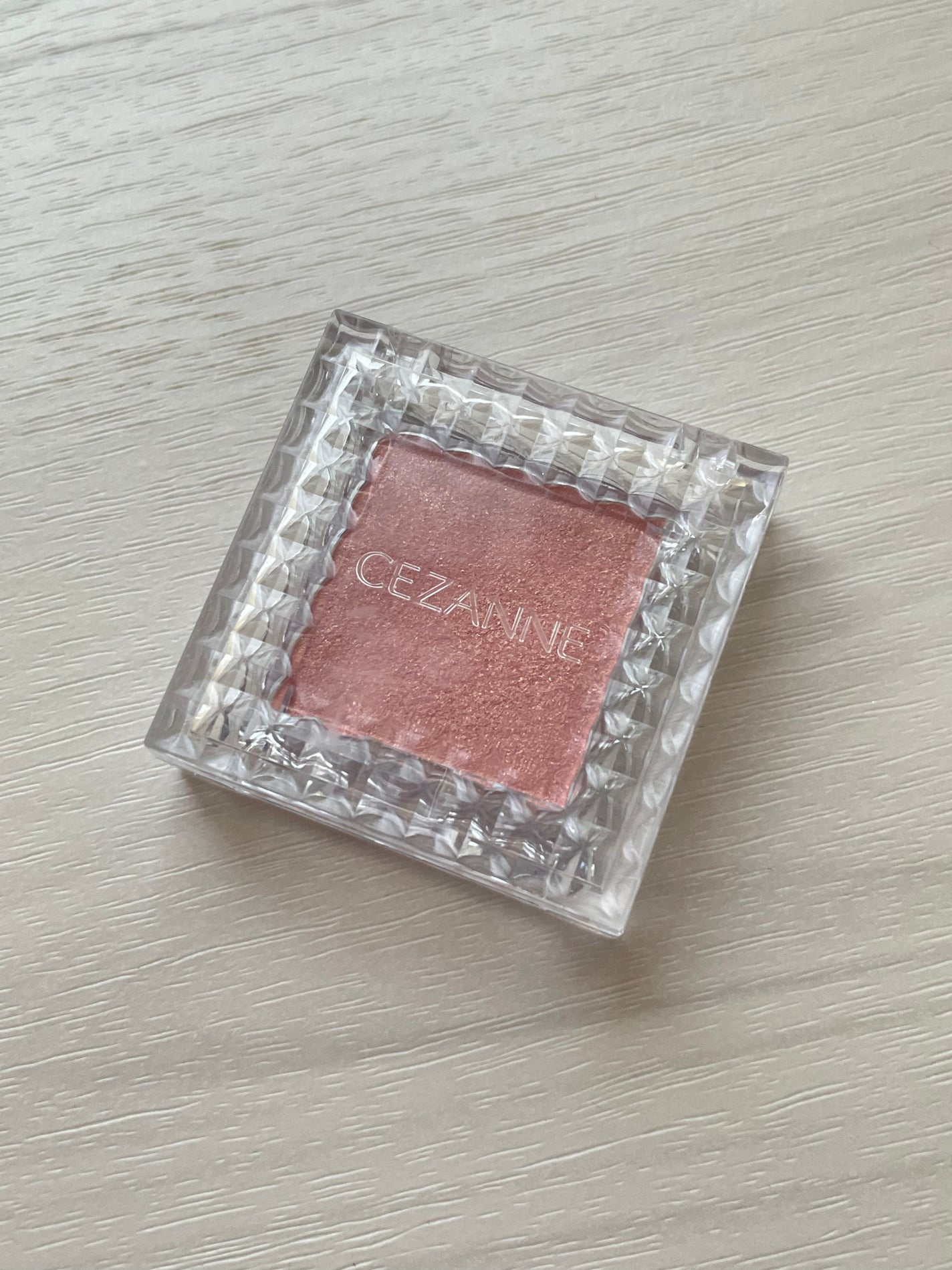 シングルカラーアイシャドウ/CEZANNE/単色アイシャドウを使ったクチコミ(1枚目)