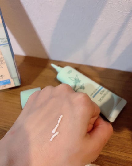 つやつやトーンアップUV/ボタニカルフォース/化粧下地を使ったクチコミ(4枚目)