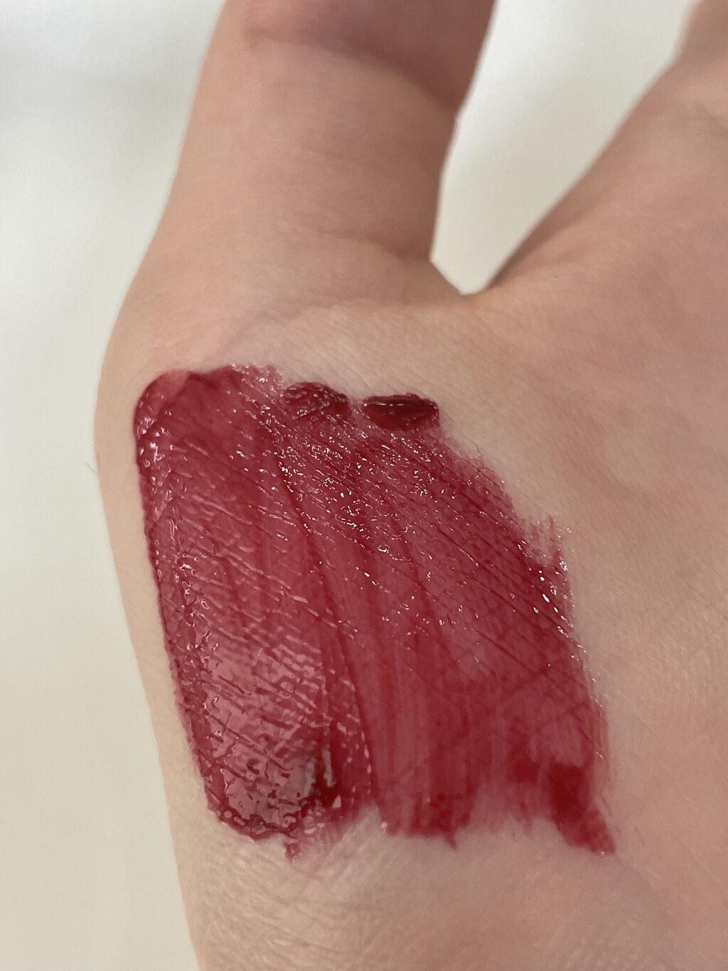 ルージュ ピュールクチュール ヴェルニ ウォーターステイン 613 カスケード ボルドー/YVES SAINT LAURENT BEAUTE/口紅を使ったクチコミ（2枚目）