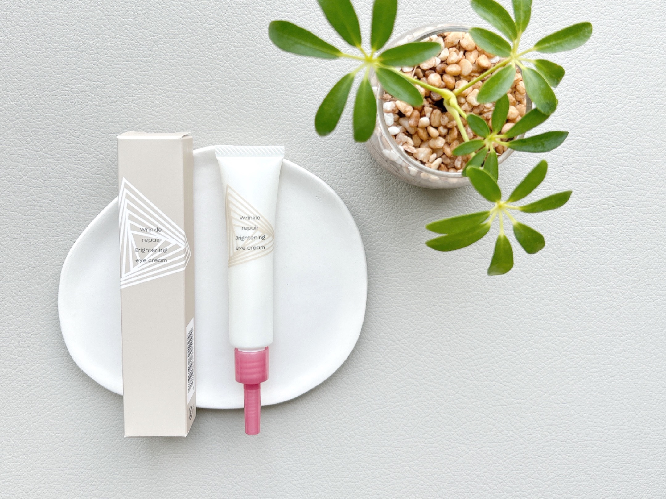 リンクルリペアブライトニングアイクリーム/Lov me Touch/アイケア・アイクリームを使ったクチコミ（1枚目）