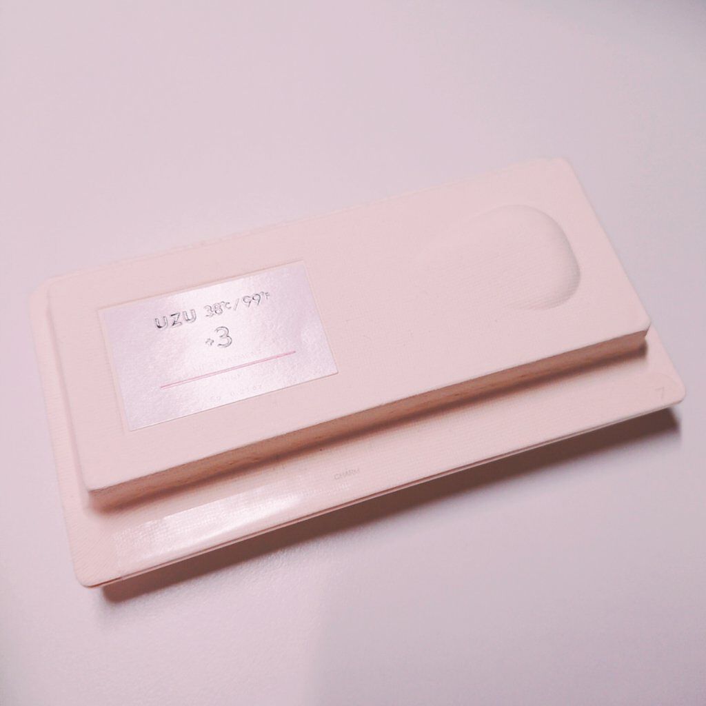 38°C / 99°F リップトリートメント (リップ美容液)/UZU BY FLOWFUSHI/リップケアを使ったクチコミ（2枚目）