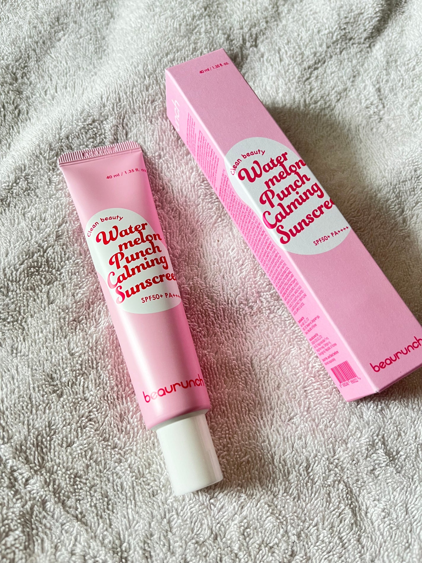 ウォーターメロン パンチ カミング サンスクリーン / スイカサンクリーム / SPF 50+ PA++++ /ビューランチ/日焼け止めクリームを使ったクチコミ(1枚目)