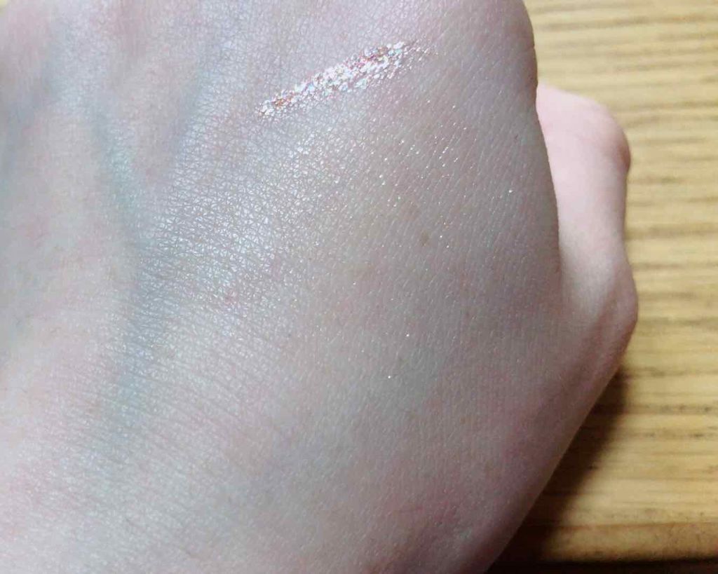 NMB48 吉田朱里 プロデュース キラキラW涙袋メーカーつき IDOL MAKE BIBLE@アカリン/主婦の友社/書籍を使ったクチコミ(4枚目)