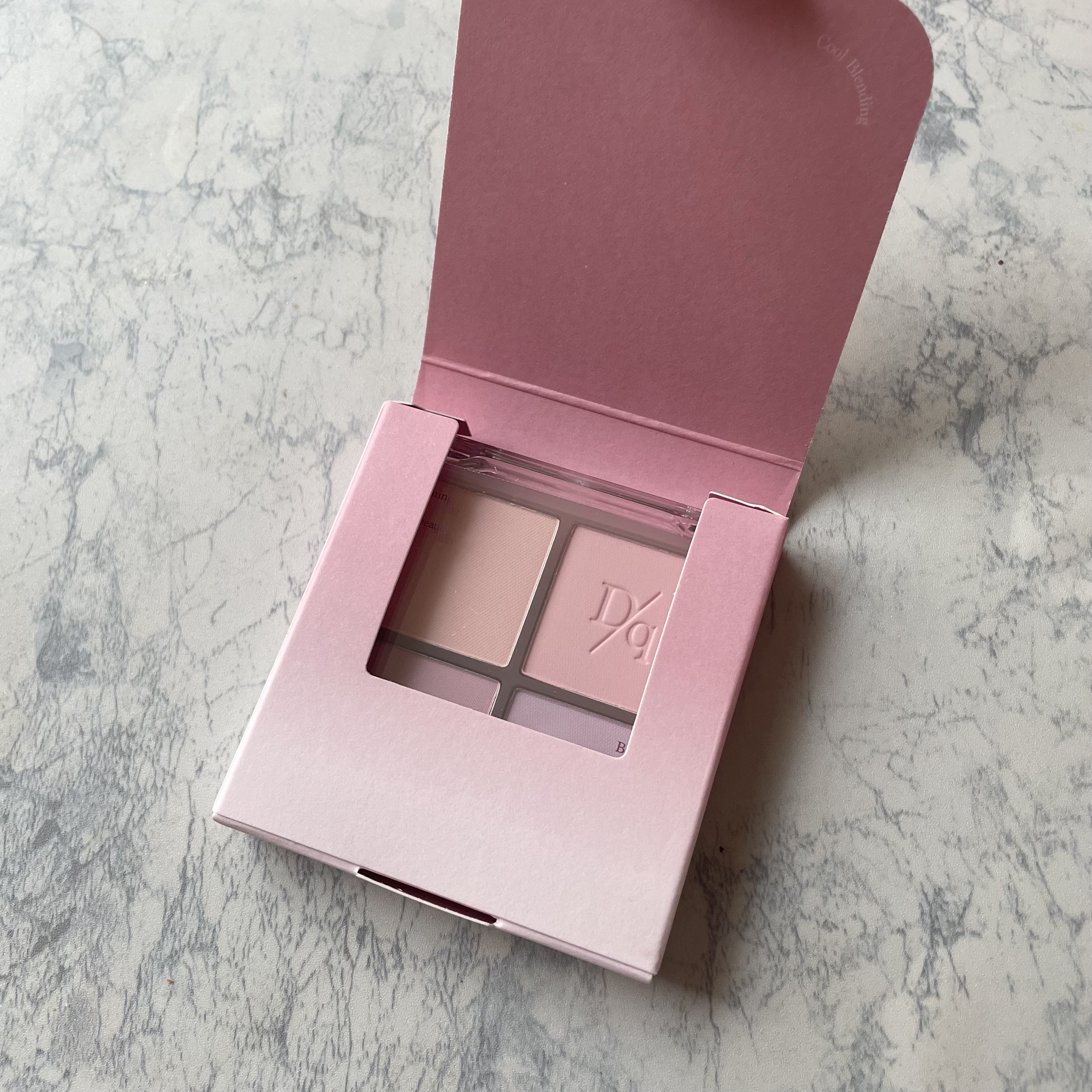 ブレンディングムードチーク 02 クールブレンディング/dasique/パウダーチークを使ったクチコミ（3枚目）