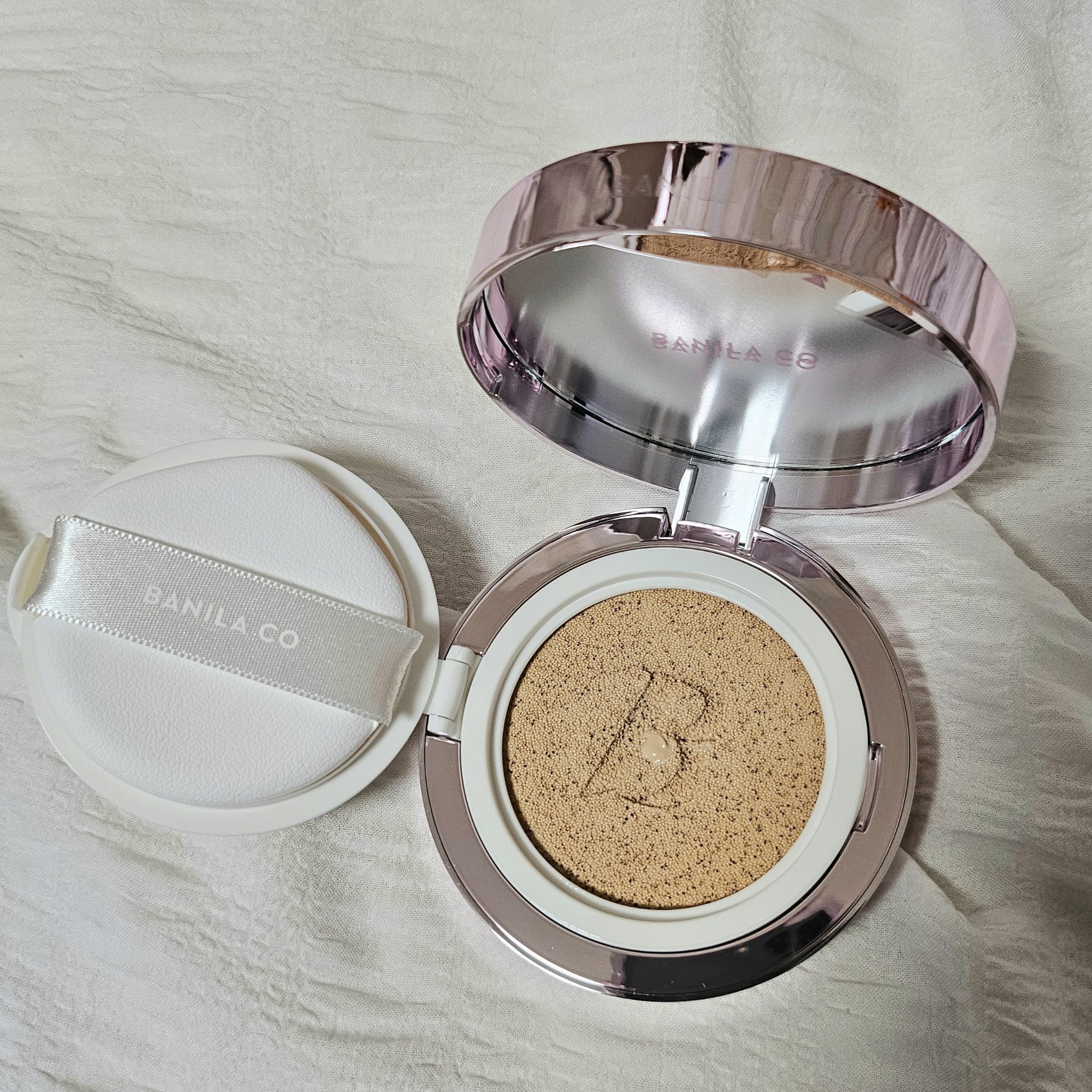 カバーリシャス アルティメット ホワイトクッション/BANILA CO/クッションファンデーションを使ったクチコミ（2枚目）