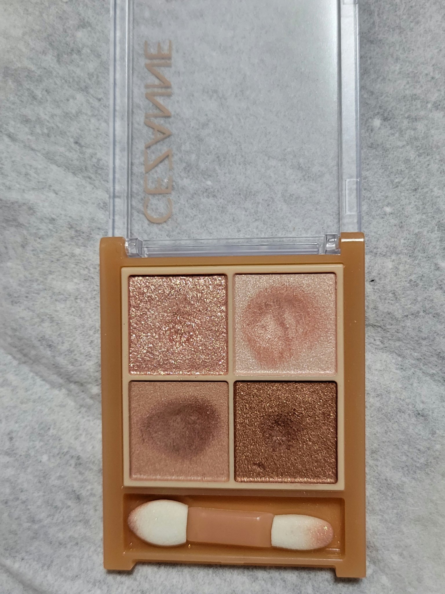 ベージュトーンアイシャドウ/CEZANNE/アイシャドウパレットを使ったクチコミ（2枚目）