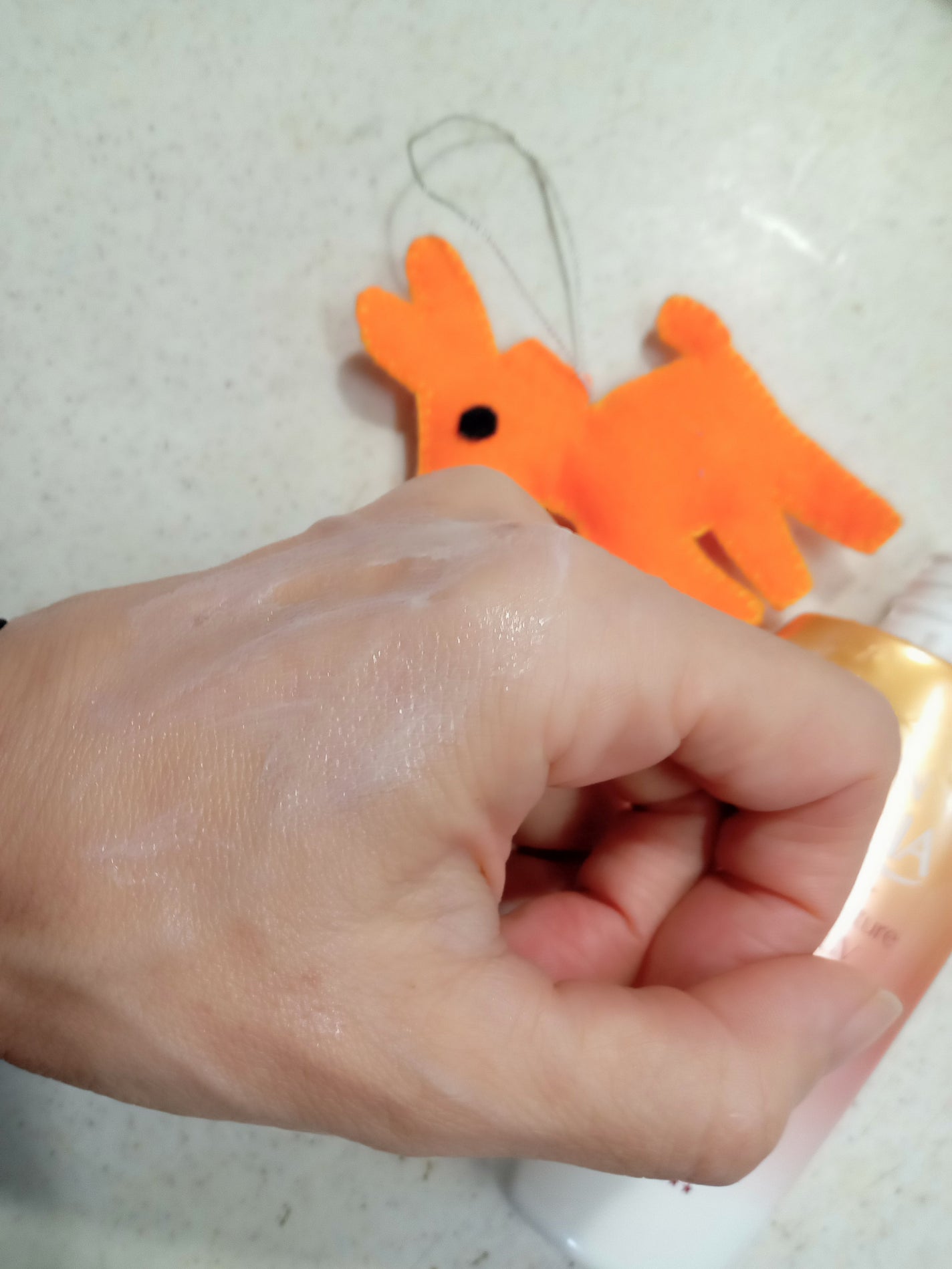 スキンアクア スーパーモイスチャー バリアUVジェル/スキンアクア/日焼け止めジェルを使ったクチコミ(3枚目)