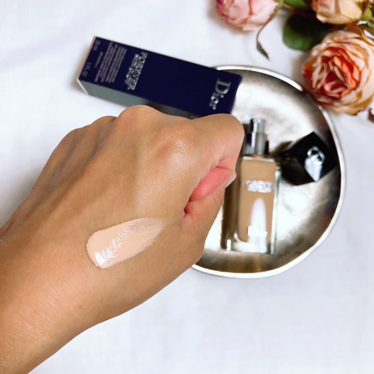 ディオールスキン フォーエヴァー フルイド グロウ/Dior/リキッドファンデーションを使ったクチコミ(2枚目)