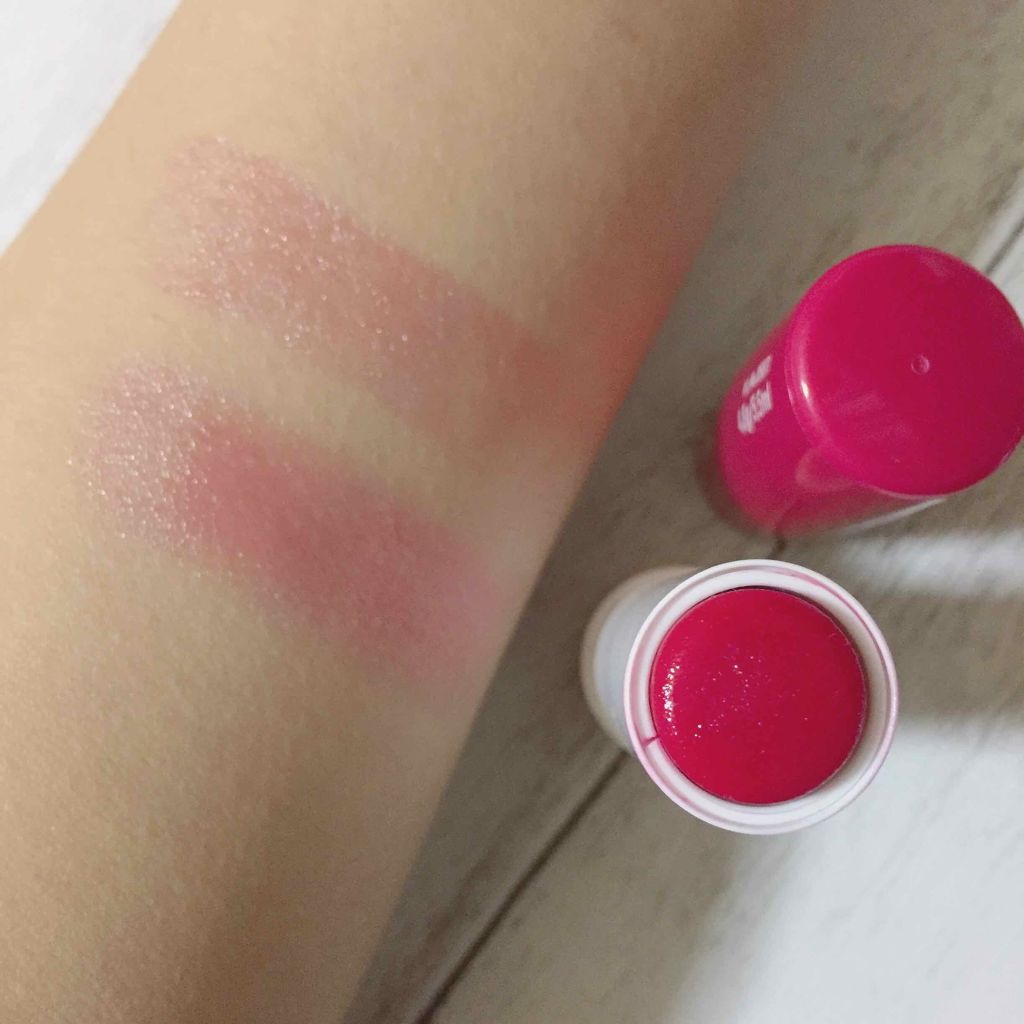 ニベア リップケアシャインシリーズ(韓国限定)/NIVEA(海外)/リップクリームを使ったクチコミ(2枚目)