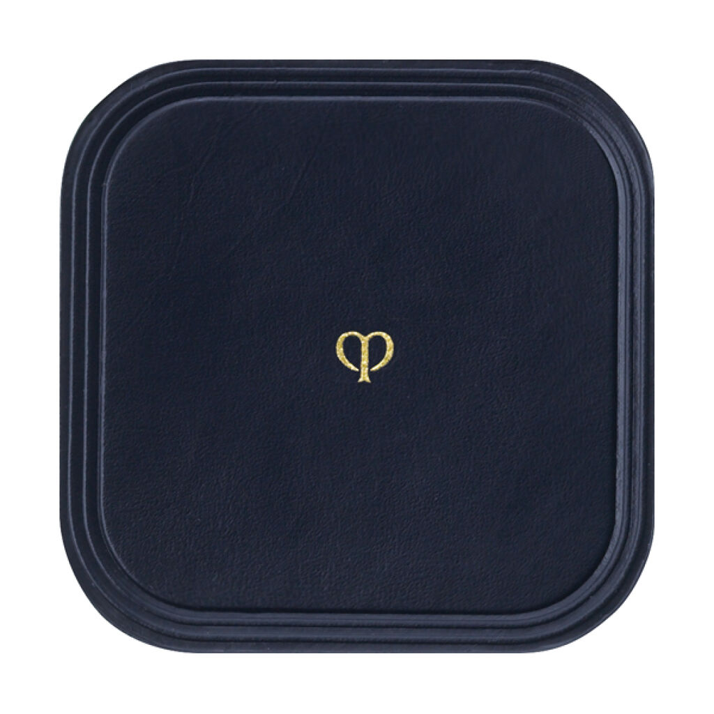 クレ・ド・ポー ボーテ プードルコンパクトエサンシエルパフ