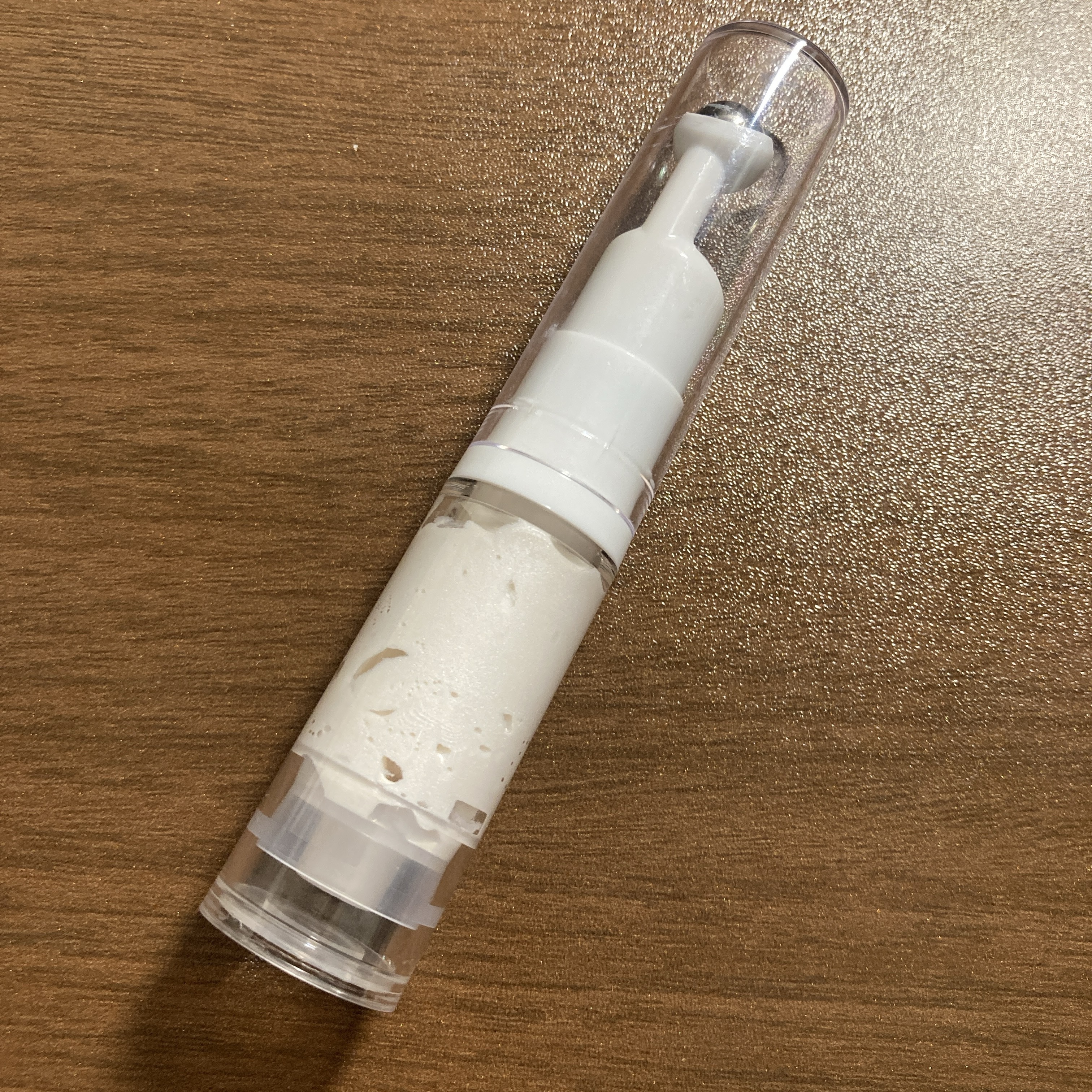 アイクリーム真空容器（ロールタイプ、６ｍＬ）/DAISO/その他化粧小物を使ったクチコミ（1枚目）