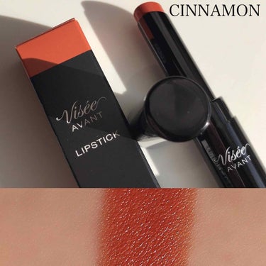 ヴィセ アヴァン 
リップスティック 027 
CINNAMON

見たまま発色のイエベさんが大好きなオレンジ系カラー🍊


リップが細めでスルスル塗りやすいテクスチャー💄👏


私はブラシで塗りましたが濃いオレンジが好きなかたはそのまま塗ってもよさそうです☺️✨


私は乾燥もあまり気になりませんでした💄 
(保湿成分にヒアルロン酸、スクワラン配合)

飲食すると多少落ちますが薄くなってもお洒落なカラー💄✨


塗りやすいオレンジ系カラーを探している方にオススメです🧡
 #メイク写真  #スウォッチ の画像 その0