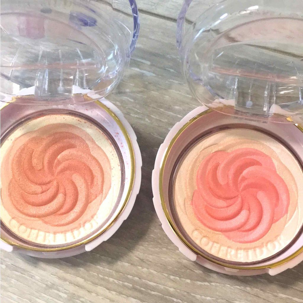 スマイルアップチークス/コフレドール/パウダーチークを使ったクチコミ(1枚目)