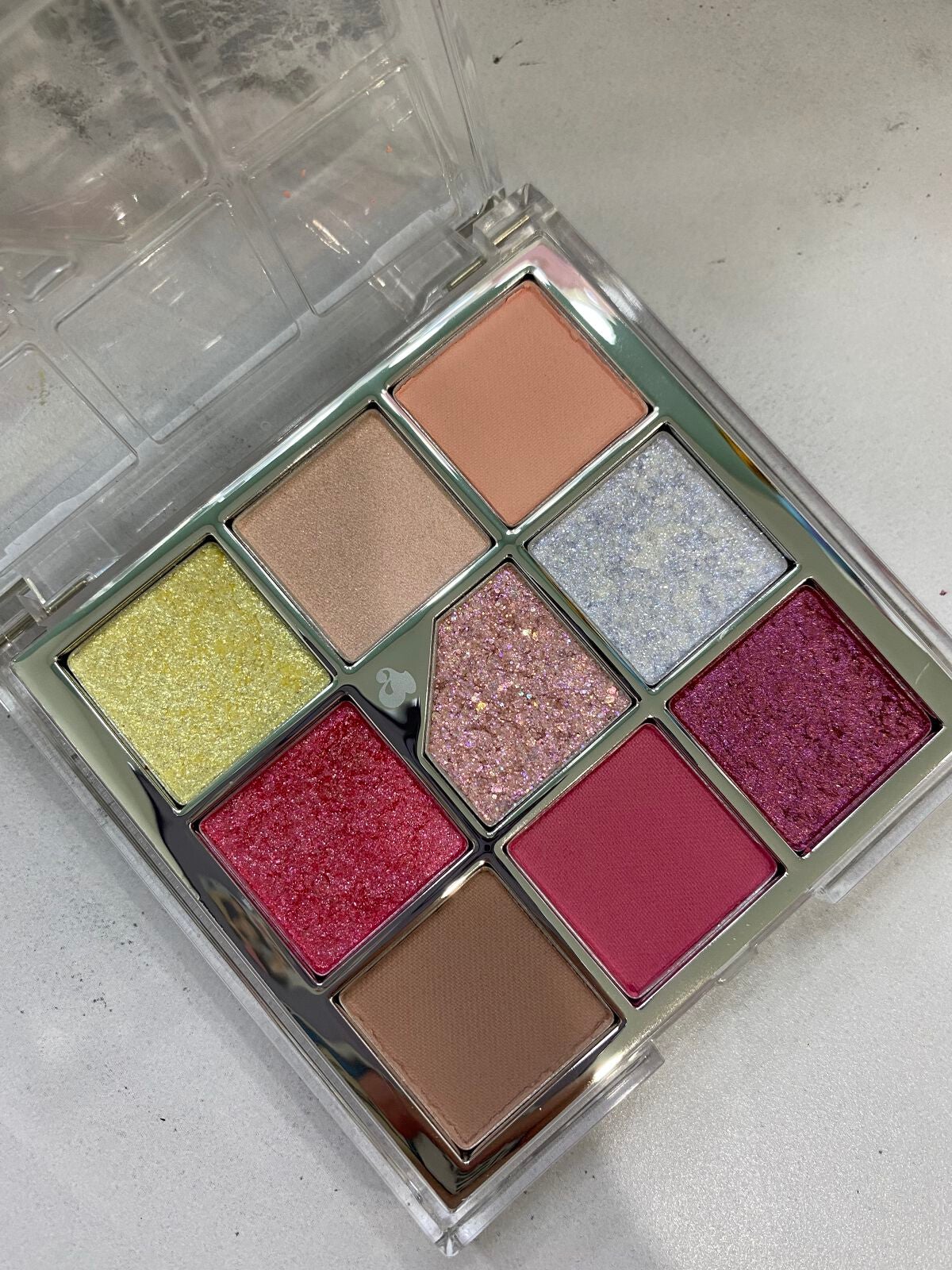 グリッターペディアアイパレット/unleashia/アイシャドウパレットを使ったクチコミ(2枚目)