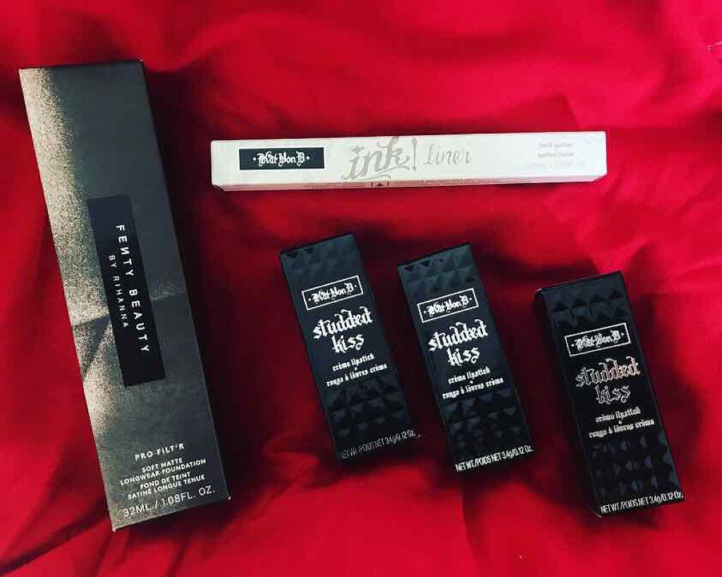 Studded Kiss Creme Lipstick/Kat Von D/口紅を使ったクチコミ(1枚目)