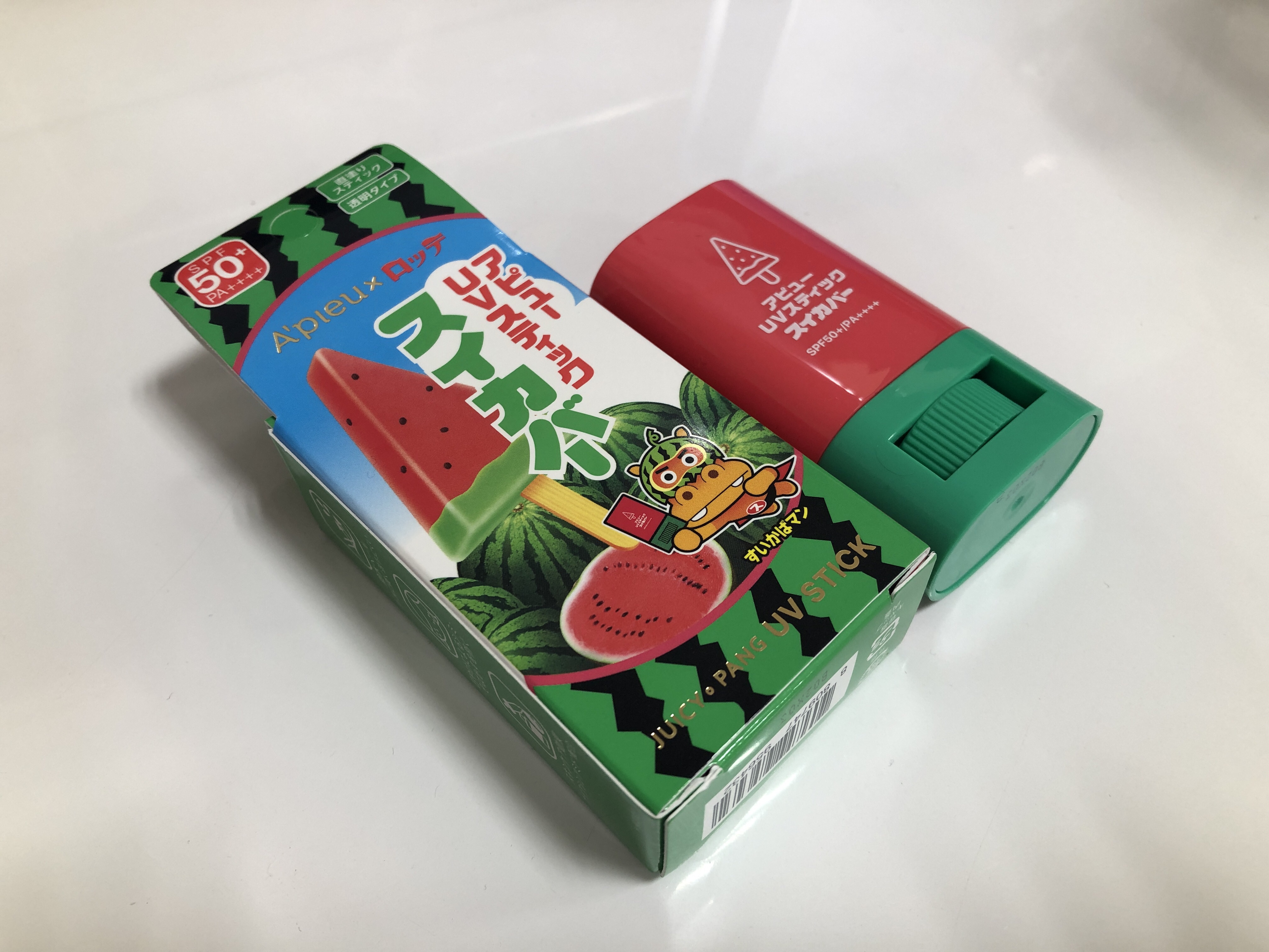 アピュー ジューシーパン UVスティック(スイカバー/メロンバー)/A’pieu/日焼け止めスティックを使ったクチコミ（2枚目）