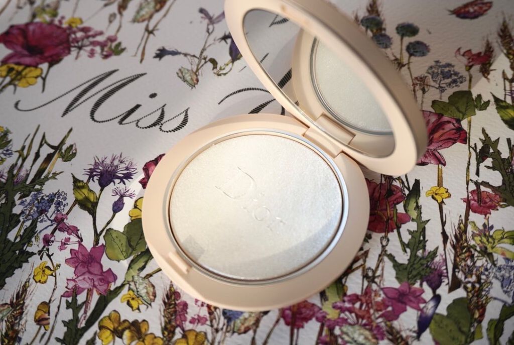 ディオールスキン フォーエヴァー クッション パウダー/Dior/ルースパウダーを使ったクチコミ（3枚目）