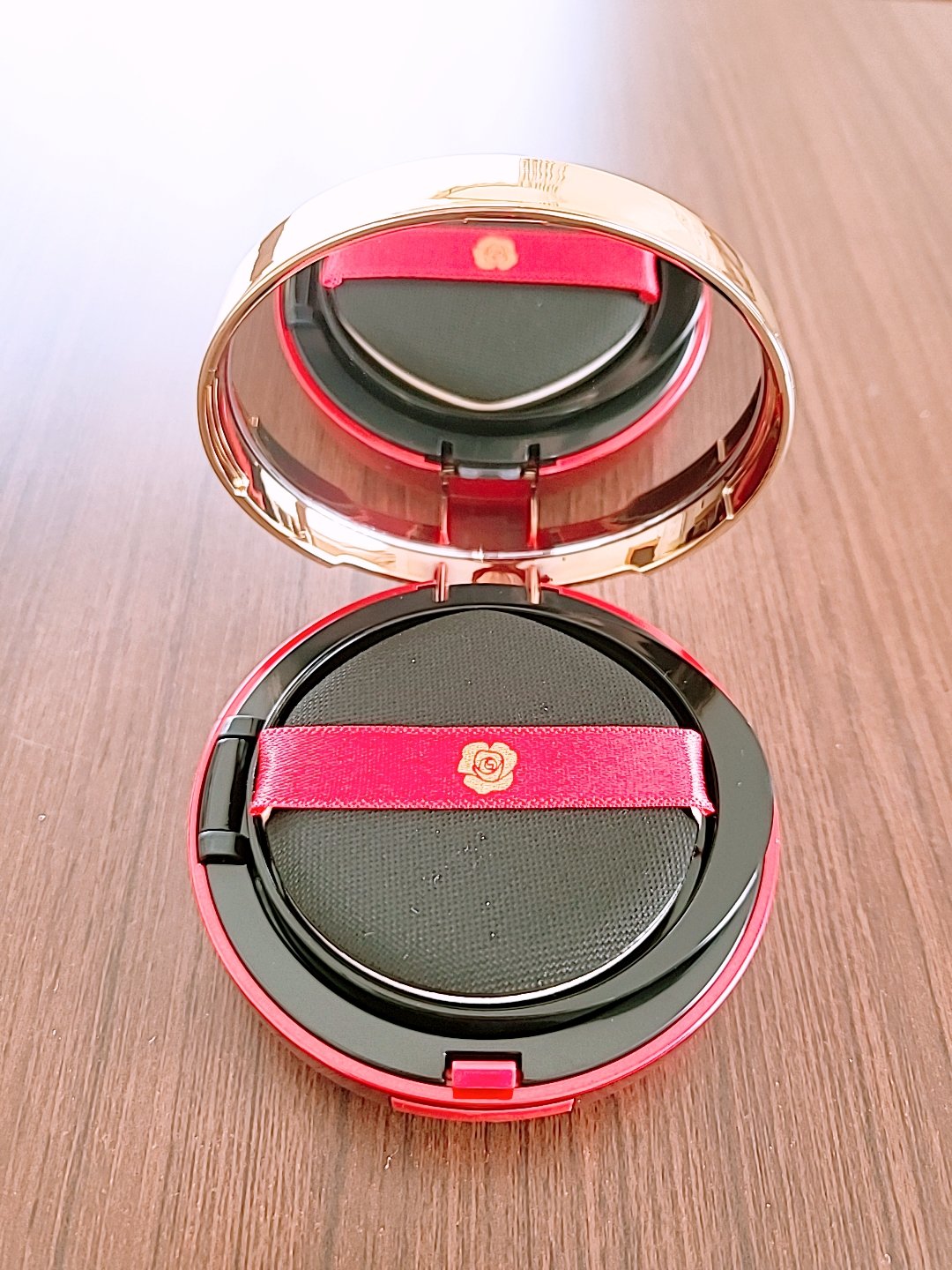 アルーチェルーチェ クッションファンデーション ナチュラルベージュ 01/Aluce luce/クッションファンデーションを使ったクチコミ（1枚目）