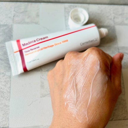 マデカクリームタイムリバース/センテリアン24/フェイスクリームを使ったクチコミ(2枚目)