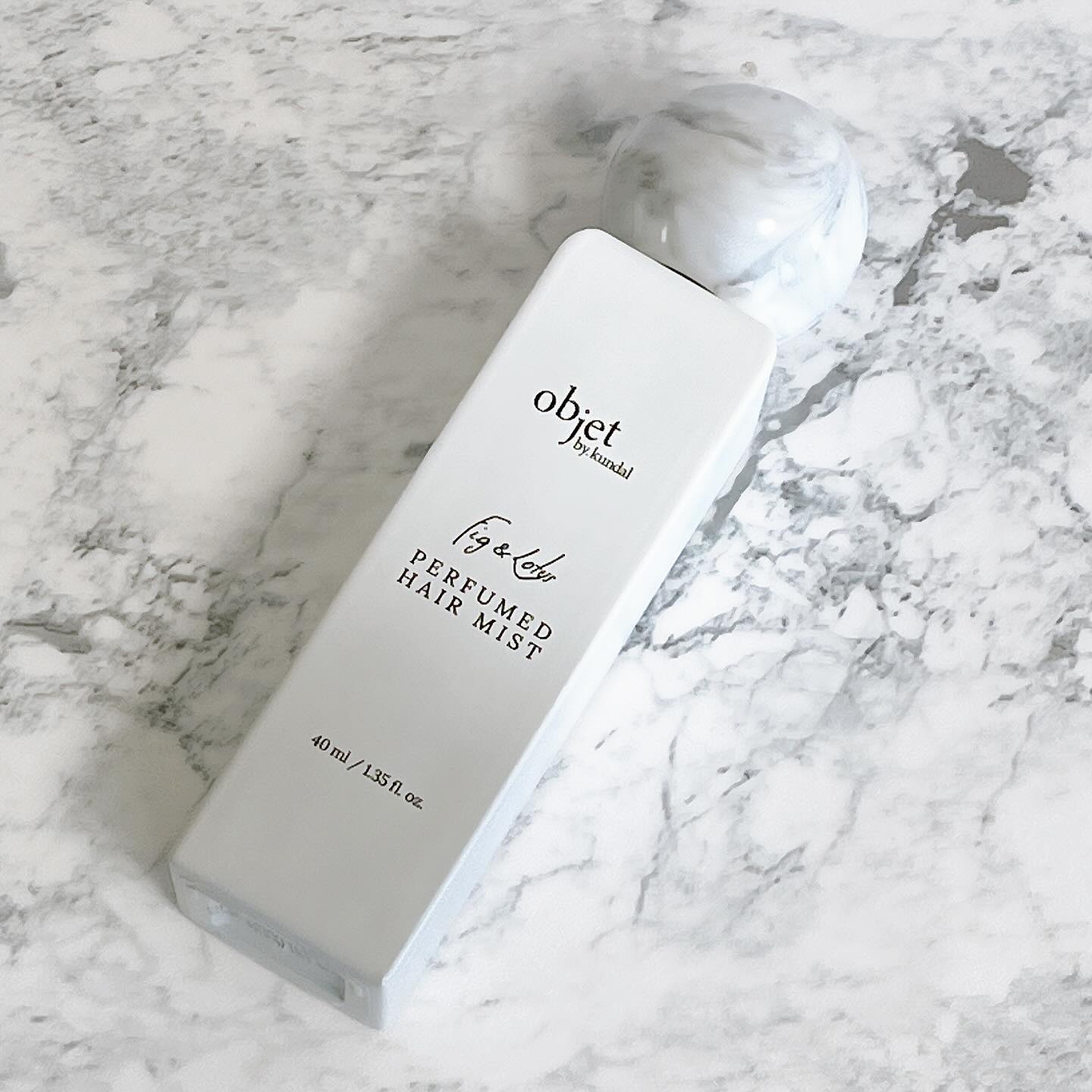 パフュームドヘアミスト フィグ＆ロータス/objet by kundal/アウトバストリートメントを使ったクチコミ（2枚目）