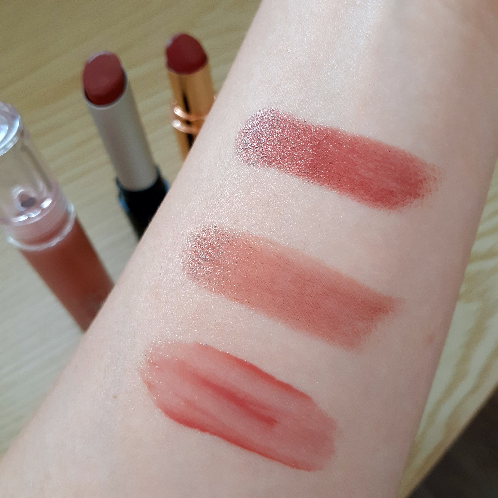 ラスティング フィニッシュ クリーミィモイスト リップスティック/リンメル ロンドン/口紅を使ったクチコミ（3枚目）