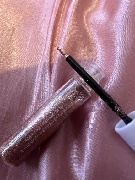 グリッター イルミネーションライナー R 01 ピンクベージュ/CipiCipi/リキッドアイライナーを使ったクチコミ(3枚目)