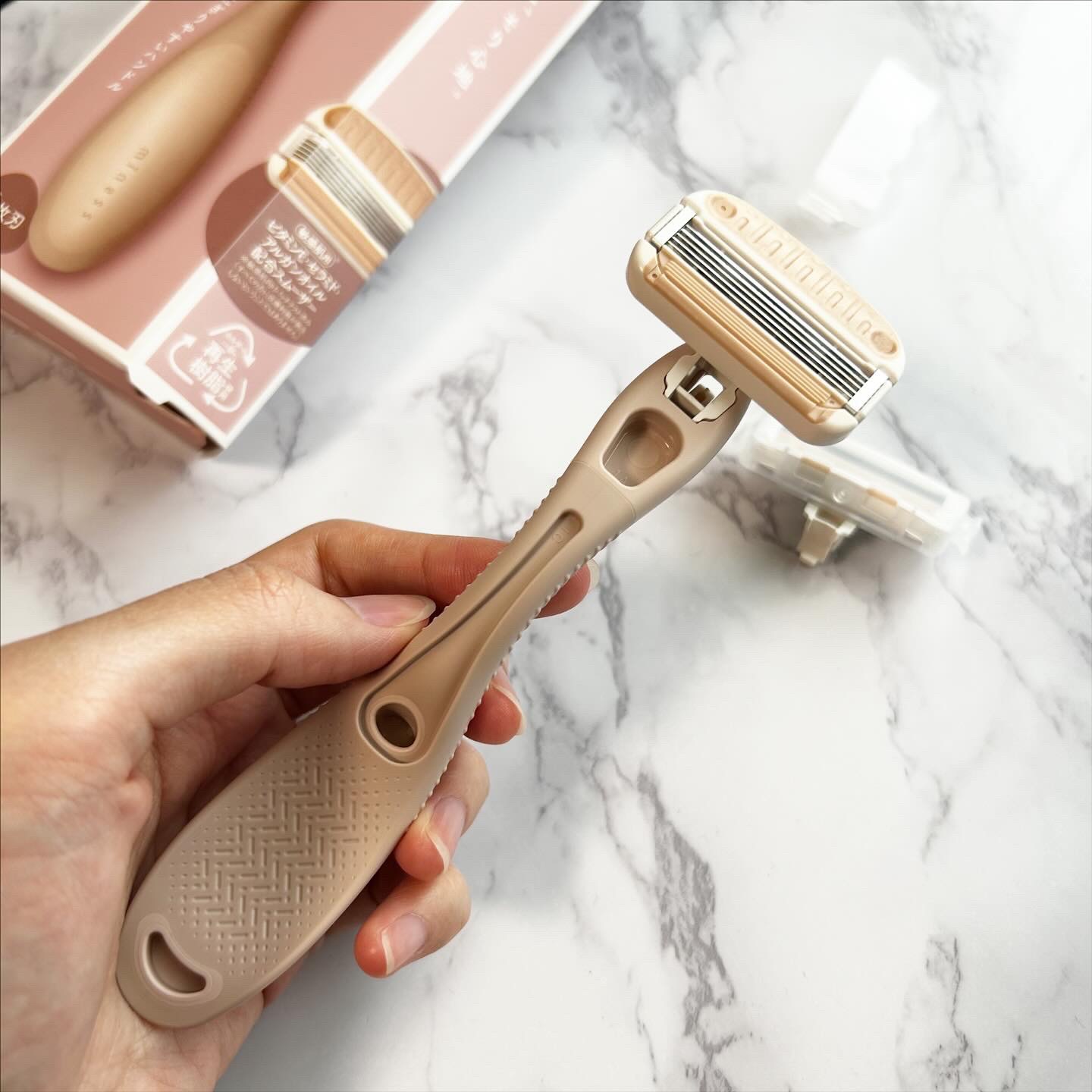 miness ボディ用カミソリ 替刃2個付/貝印/シェーバーを使ったクチコミ（3枚目）