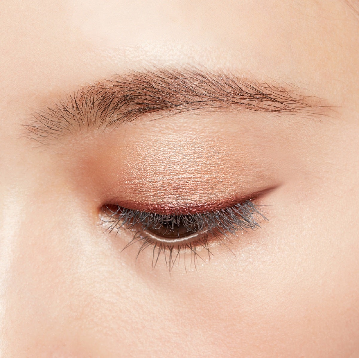 デイジードール クリーミーライナー 03 モカブラウン 〈パールタイプ〉