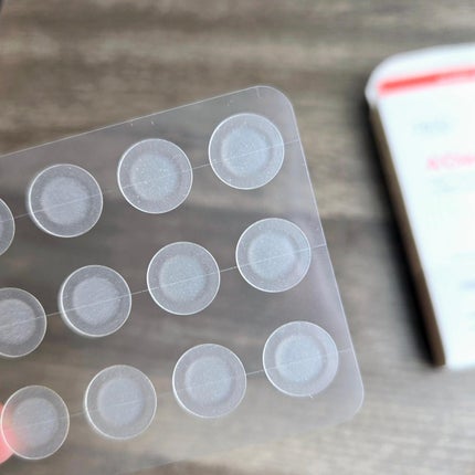 key on LIPS 「☆Dr.G【左】オイルコントロールペーパー緑茶の葉を配合した紙..」(3枚目)