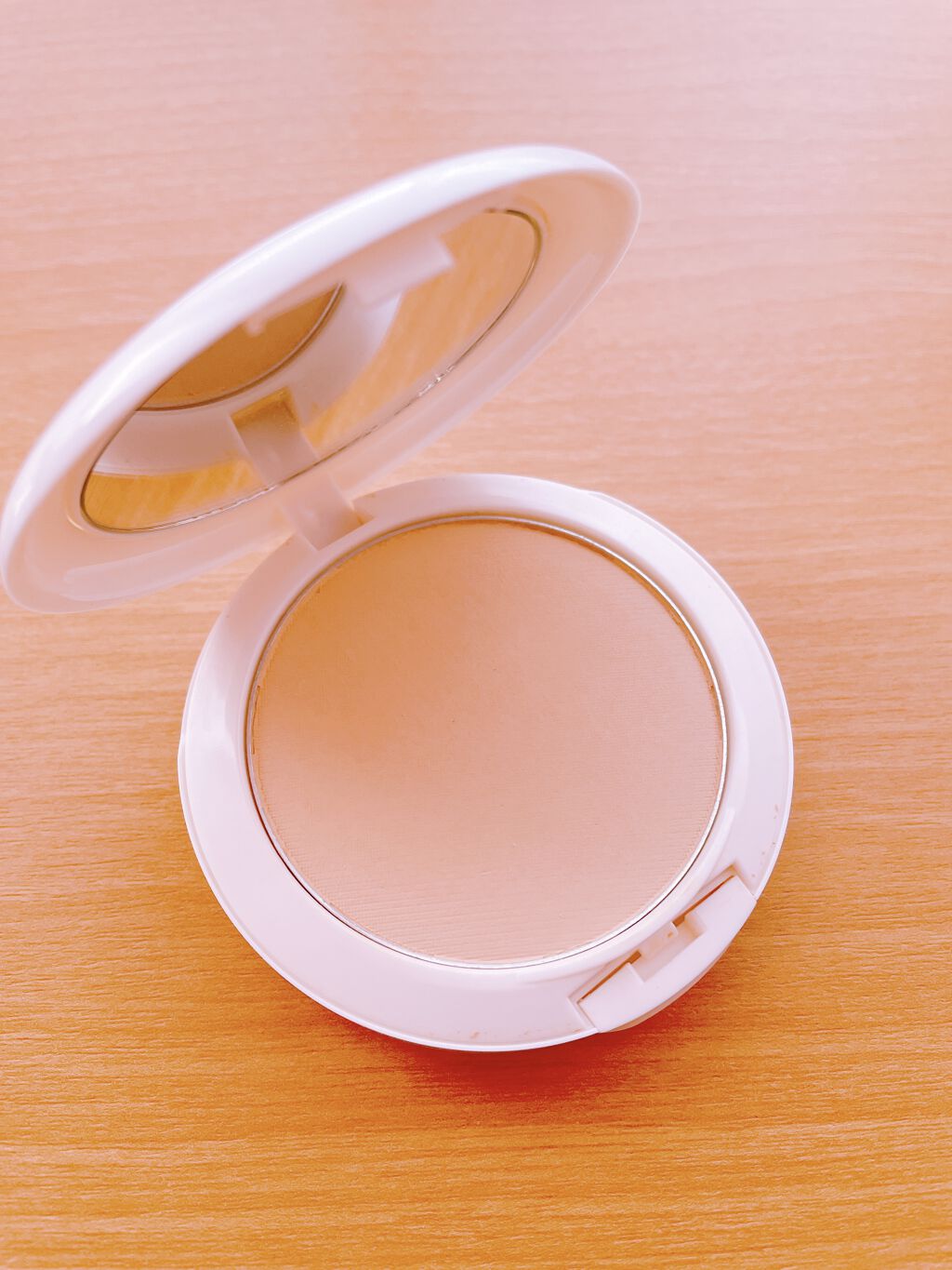 ライトフル C+ SPF 30 ファンデーション NC25/M・A・C/パウダーファンデーションを使ったクチコミ（2枚目）