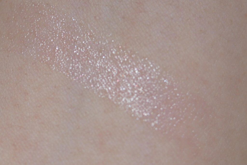 シアー リップバーム/DECORTÉ/リップバームを使ったクチコミ（3枚目）