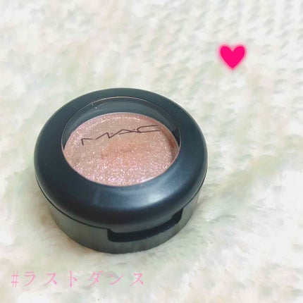 ダズルシャドウ/M・A・C/単色アイシャドウを使ったクチコミ(1枚目)