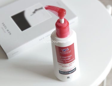 ノルウェー フォーミュラ インテンスリペア ボディ エマルジョン/Neutrogena/ボディローションを使ったクチコミ（1枚目）