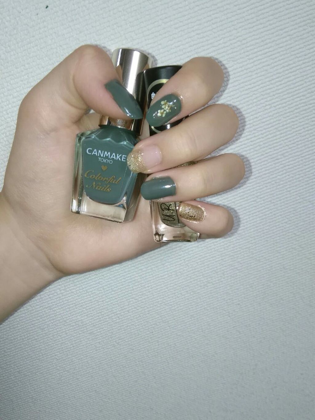 カラフルネイルズ/キャンメイク/マニキュアを使ったクチコミ(1枚目)