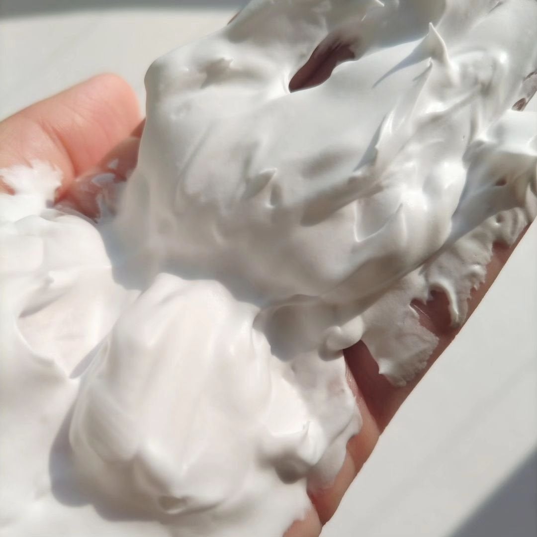 生VCホワイトクリアフォーム/Yunth/泡洗顔を使ったクチコミ(4枚目)