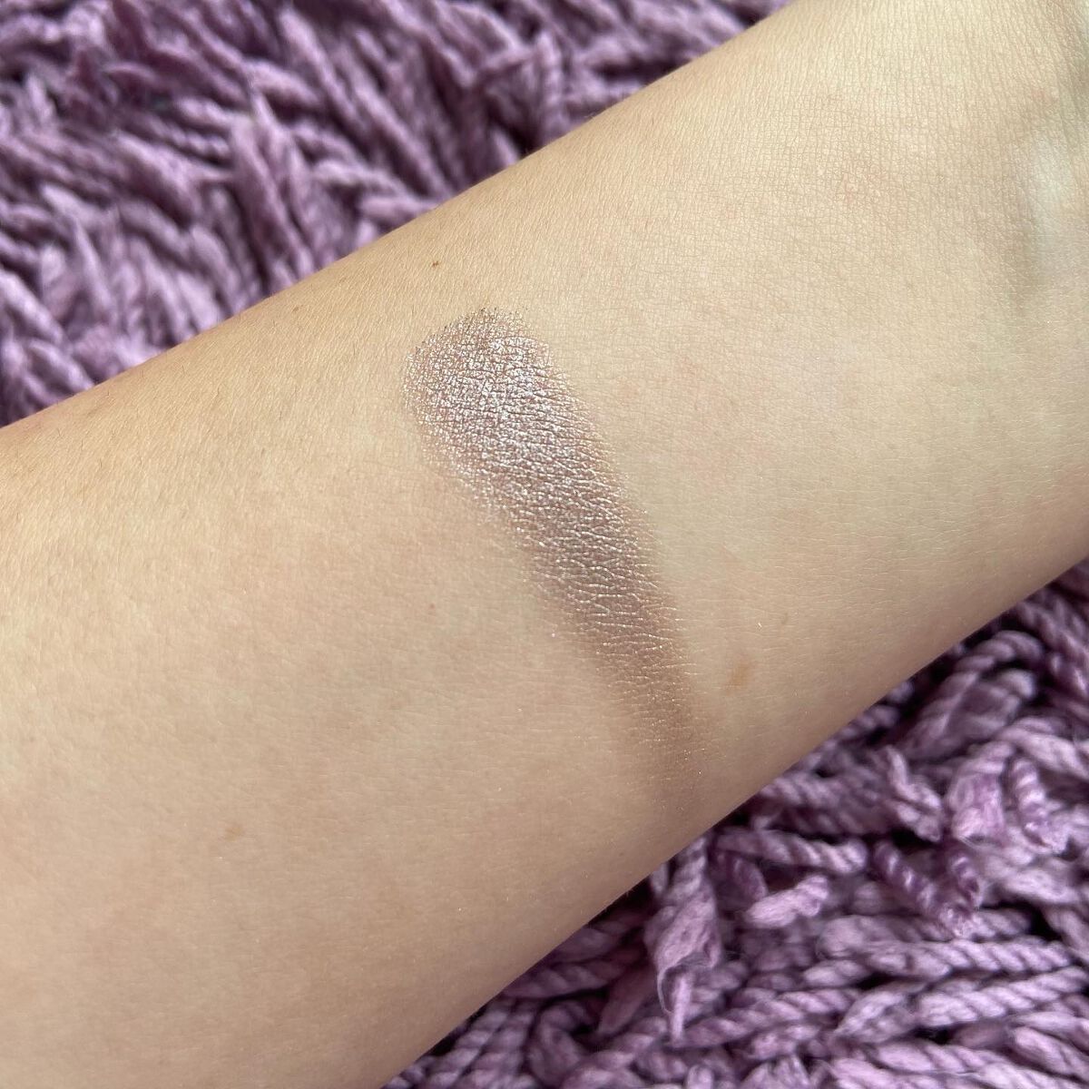 アディクション ザ アイシャドウ パール/ADDICTION/単色アイシャドウを使ったクチコミ(2枚目)