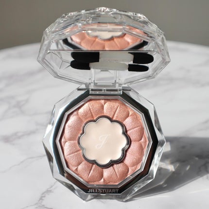 ジルスチュアート ブルームクチュール アイズ/JILL STUART/アイシャドウパレットを使ったクチコミ(1枚目)