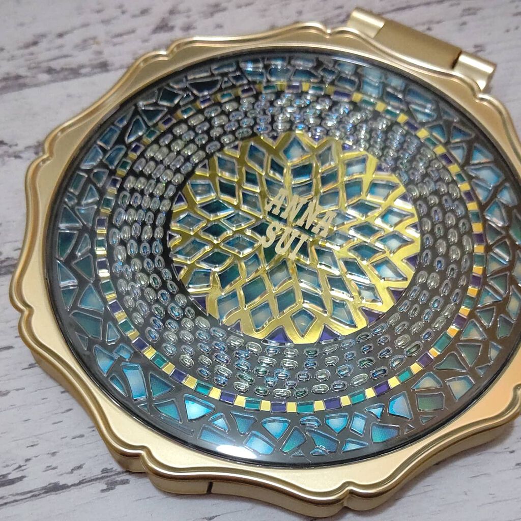 ゆ on LIPS 「鏡を新しく🆕✨・2枚目中学生から使ってる😂意外にキレイ⁉️…も..」(1枚目)